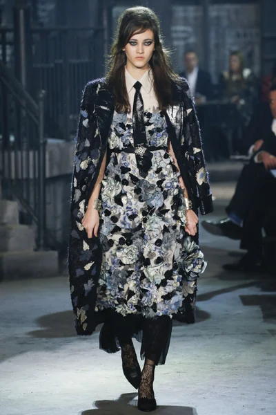 Look 68